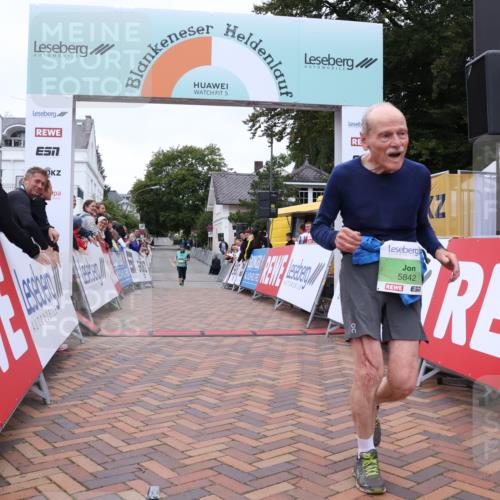 30.08.2026 - Blankeneser Heldenlauf Lena Gebhardt http://msf.ph/oto/10077851 30.08.2026 11:02:42 Ziel 5842 meine-sportfotos.de