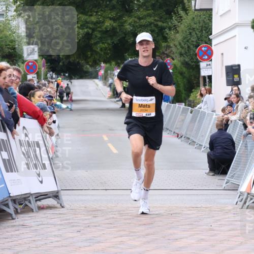 30.08.2026 - Blankeneser Heldenlauf Lena Gebhardt http://msf.ph/oto/10077861 30.08.2026 11:09:14 Ziel 2034 meine-sportfotos.de
