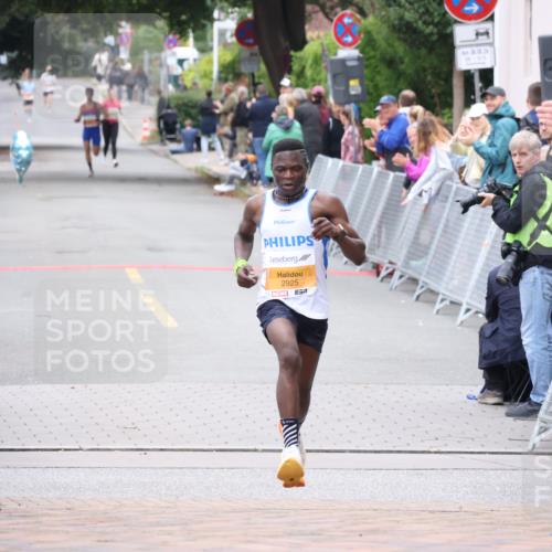 30.08.2026 - Blankeneser Heldenlauf Lena Gebhardt http://msf.ph/oto/10077910 30.08.2026 11:16:59 Ziel 2925 meine-sportfotos.de