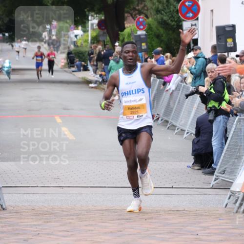 30.08.2026 - Blankeneser Heldenlauf Lena Gebhardt http://msf.ph/oto/10077911 30.08.2026 11:17:00 Ziel 2925 meine-sportfotos.de