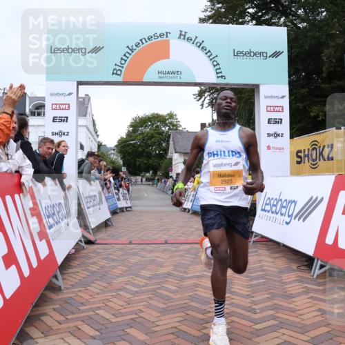 30.08.2026 - Blankeneser Heldenlauf Lena Gebhardt http://msf.ph/oto/10077915 30.08.2026 11:17:03 Ziel 2925 meine-sportfotos.de