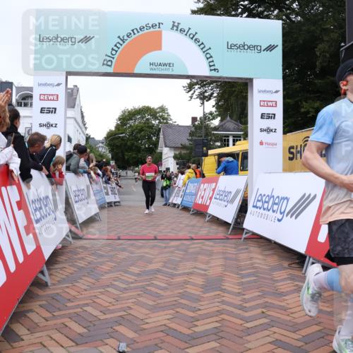 30.08.2026 - Blankeneser Heldenlauf Lena Gebhardt http://msf.ph/oto/10077936 30.08.2026 11:17:39 Ziel 2379, 2485, 5744 meine-sportfotos.de