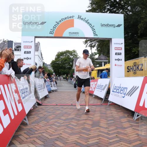 30.08.2026 - Blankeneser Heldenlauf Lena Gebhardt http://msf.ph/oto/10077946 30.08.2026 11:17:51 Ziel 2087 meine-sportfotos.de