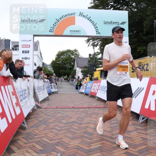 30.08.2026 - Blankeneser Heldenlauf Lena Gebhardt http://msf.ph/oto/10077948 30.08.2026 11:17:52 Ziel 2087 meine-sportfotos.de