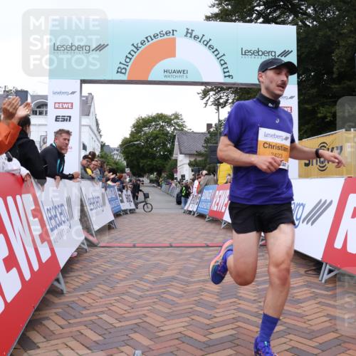 30.08.2026 - Blankeneser Heldenlauf Lena Gebhardt http://msf.ph/oto/10077956 30.08.2026 11:18:04 Ziel 2423 meine-sportfotos.de