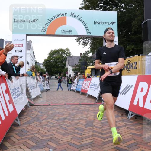 30.08.2026 - Blankeneser Heldenlauf Lena Gebhardt http://msf.ph/oto/10077964 30.08.2026 11:18:19 Ziel 2714 meine-sportfotos.de