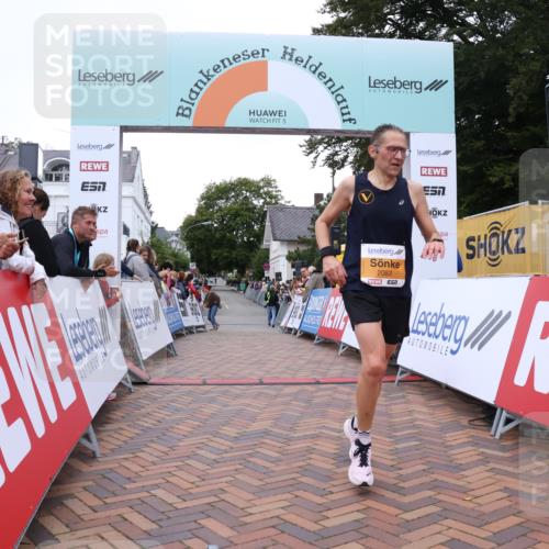 30.08.2026 - Blankeneser Heldenlauf Lena Gebhardt http://msf.ph/oto/10077972 30.08.2026 11:18:54 Ziel 2083 meine-sportfotos.de