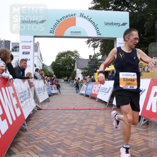 30.08.2026 - Blankeneser Heldenlauf Lena Gebhardt http://msf.ph/oto/10077973 30.08.2026 11:18:55 Ziel 2083 meine-sportfotos.de