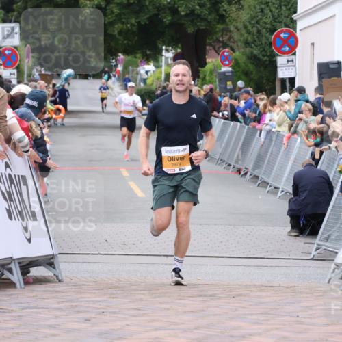30.08.2026 - Blankeneser Heldenlauf Lena Gebhardt http://msf.ph/oto/10077976 30.08.2026 11:19:23 Ziel 2679 meine-sportfotos.de