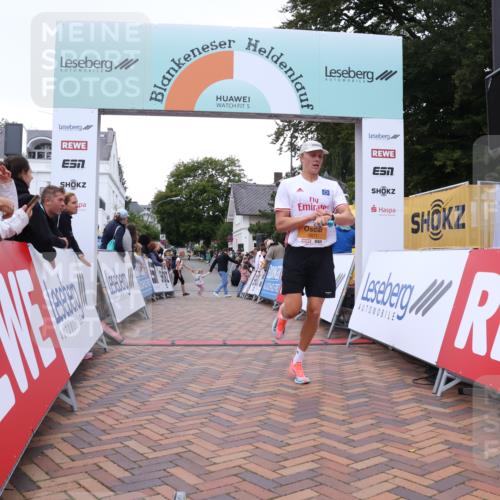 30.08.2026 - Blankeneser Heldenlauf Lena Gebhardt http://msf.ph/oto/10077985 30.08.2026 11:19:33 Ziel 2671, 2679 meine-sportfotos.de