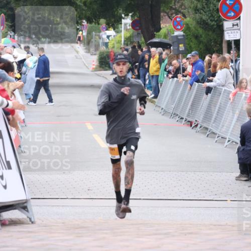 30.08.2026 - Blankeneser Heldenlauf Lena Gebhardt http://msf.ph/oto/10077994 30.08.2026 11:21:44 Ziel 2570 meine-sportfotos.de
