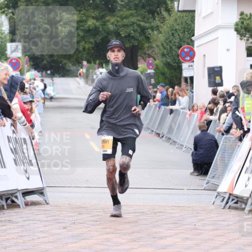 30.08.2026 - Blankeneser Heldenlauf Lena Gebhardt http://msf.ph/oto/10077996 30.08.2026 11:21:46 Ziel 2570 meine-sportfotos.de