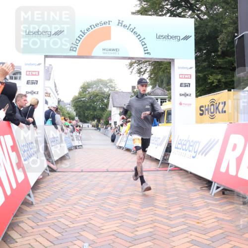 30.08.2026 - Blankeneser Heldenlauf Lena Gebhardt http://msf.ph/oto/10077998 30.08.2026 11:21:48 Ziel 2570 meine-sportfotos.de