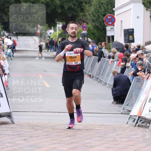 30.08.2026 - Blankeneser Heldenlauf Lena Gebhardt http://msf.ph/oto/10078002 30.08.2026 11:23:23 Ziel 2155 meine-sportfotos.de