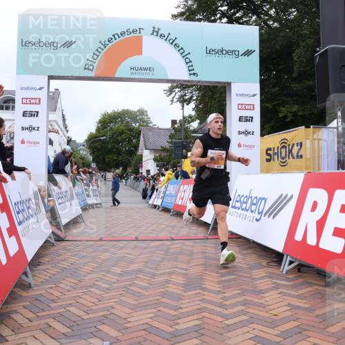 30.08.2026 - Blankeneser Heldenlauf Lena Gebhardt http://msf.ph/oto/10078014 30.08.2026 11:24:12 Ziel 2893 meine-sportfotos.de