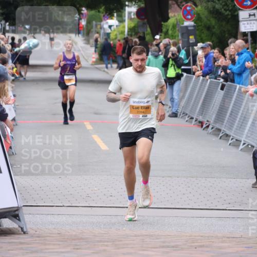 30.08.2026 - Blankeneser Heldenlauf Lena Gebhardt http://msf.ph/oto/10078027 30.08.2026 11:25:02 Ziel 2394 meine-sportfotos.de
