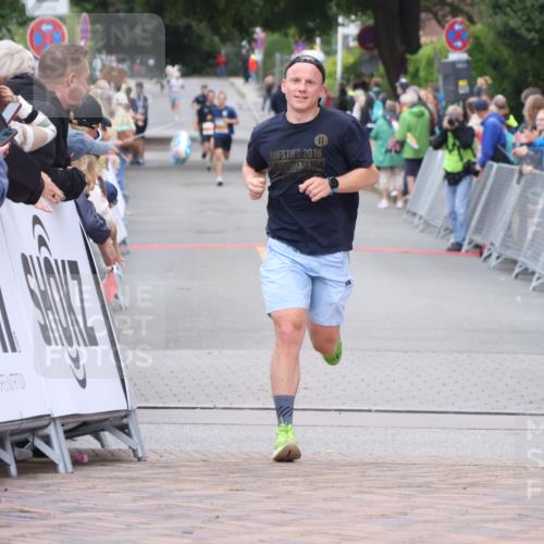 30.08.2026 - Blankeneser Heldenlauf Lena Gebhardt http://msf.ph/oto/10078055 30.08.2026 11:25:56 Ziel  meine-sportfotos.de