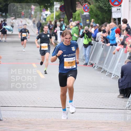 30.08.2026 - Blankeneser Heldenlauf Lena Gebhardt http://msf.ph/oto/10078062 30.08.2026 11:26:09 Ziel 2345 meine-sportfotos.de