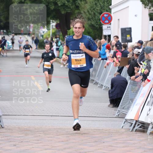 30.08.2026 - Blankeneser Heldenlauf Lena Gebhardt http://msf.ph/oto/10078064 30.08.2026 11:26:10 Ziel 2345 meine-sportfotos.de