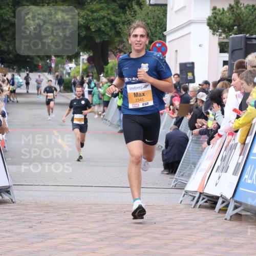 30.08.2026 - Blankeneser Heldenlauf Lena Gebhardt http://msf.ph/oto/10078065 30.08.2026 11:26:10 Ziel 2345 meine-sportfotos.de