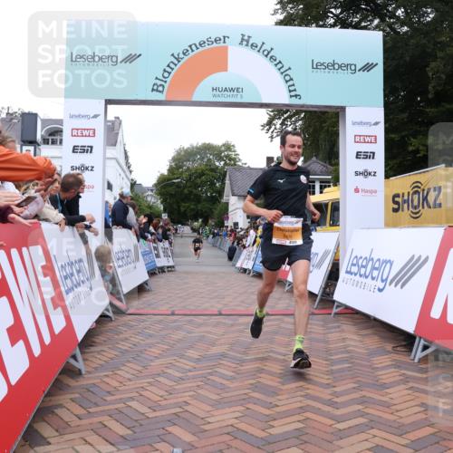 30.08.2026 - Blankeneser Heldenlauf Lena Gebhardt http://msf.ph/oto/10078072 30.08.2026 11:26:18 Ziel 2345, 2499 meine-sportfotos.de