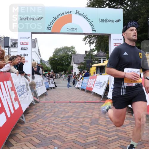30.08.2026 - Blankeneser Heldenlauf Lena Gebhardt http://msf.ph/oto/10078079 30.08.2026 11:26:25 Ziel 2189, 2499 meine-sportfotos.de