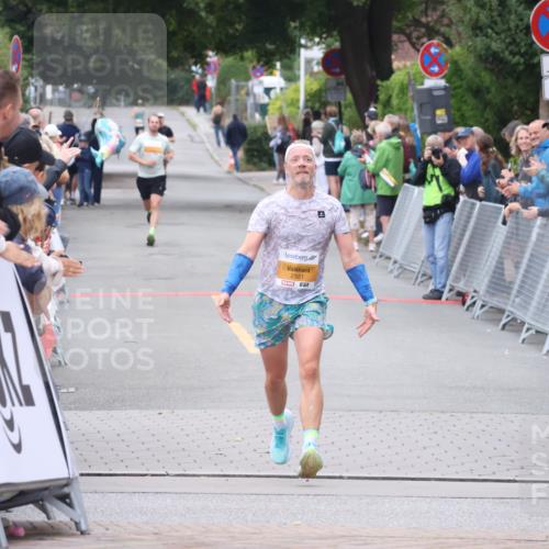 30.08.2026 - Blankeneser Heldenlauf Lena Gebhardt http://msf.ph/oto/10078081 30.08.2026 11:26:29 Ziel 2189 meine-sportfotos.de
