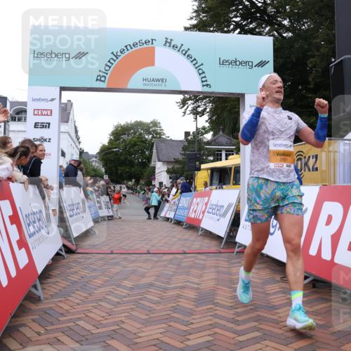30.08.2026 - Blankeneser Heldenlauf Lena Gebhardt http://msf.ph/oto/10078090 30.08.2026 11:26:35 Ziel 2921 meine-sportfotos.de