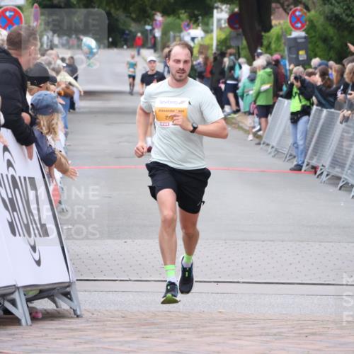 30.08.2026 - Blankeneser Heldenlauf Lena Gebhardt http://msf.ph/oto/10078091 30.08.2026 11:26:40 Ziel 2730, 2921 meine-sportfotos.de
