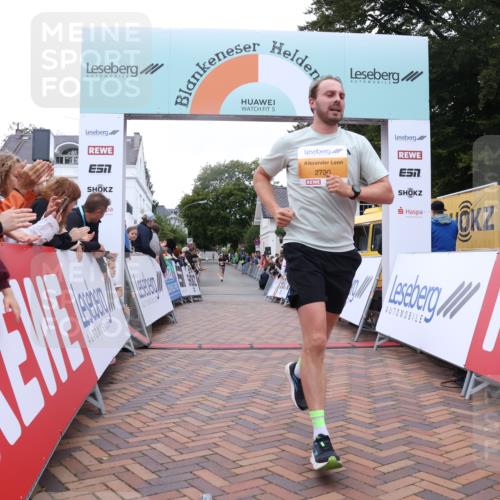 30.08.2026 - Blankeneser Heldenlauf Lena Gebhardt http://msf.ph/oto/10078096 30.08.2026 11:26:45 Ziel 2730 meine-sportfotos.de