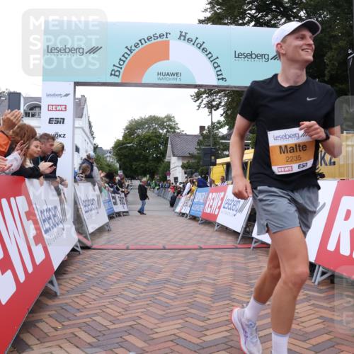 30.08.2026 - Blankeneser Heldenlauf Lena Gebhardt http://msf.ph/oto/10078105 30.08.2026 11:26:54 Ziel 2235 meine-sportfotos.de