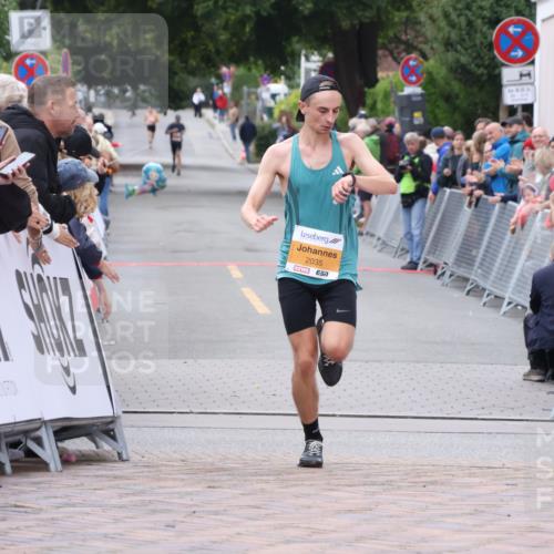 30.08.2026 - Blankeneser Heldenlauf Lena Gebhardt http://msf.ph/oto/10078108 30.08.2026 11:27:09 Ziel 2035 meine-sportfotos.de