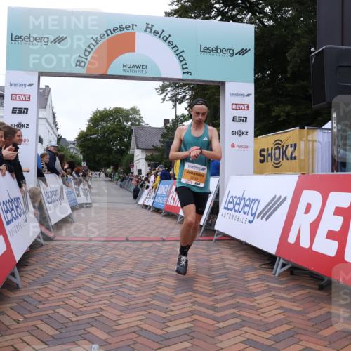 30.08.2026 - Blankeneser Heldenlauf Lena Gebhardt http://msf.ph/oto/10078111 30.08.2026 11:27:12 Ziel 2035 meine-sportfotos.de