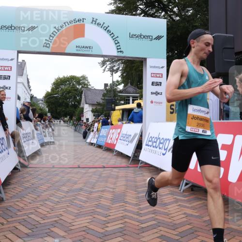 30.08.2026 - Blankeneser Heldenlauf Lena Gebhardt http://msf.ph/oto/10078112 30.08.2026 11:27:12 Ziel 2035 meine-sportfotos.de