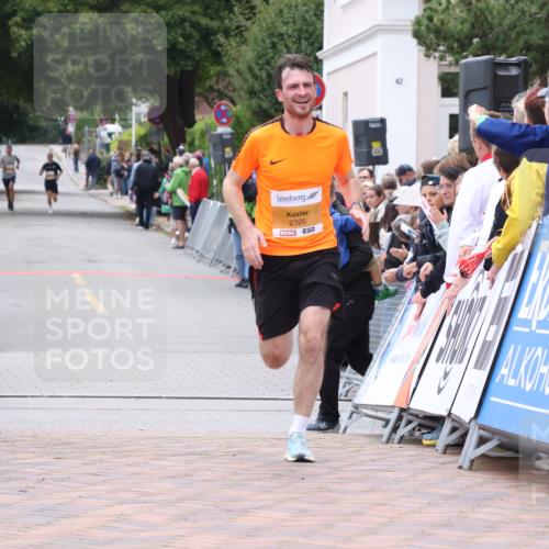 30.08.2026 - Blankeneser Heldenlauf Lena Gebhardt http://msf.ph/oto/10078130 30.08.2026 11:28:19 Ziel 2926 meine-sportfotos.de