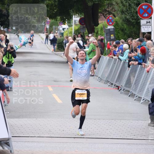 30.08.2026 - Blankeneser Heldenlauf Lena Gebhardt http://msf.ph/oto/10078153 30.08.2026 11:29:33 Ziel 2631, 2840 meine-sportfotos.de