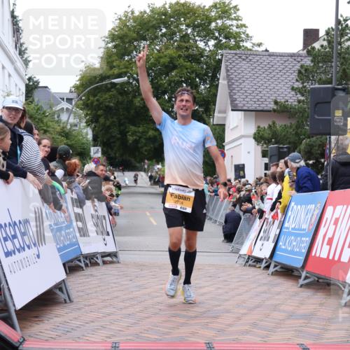 30.08.2026 - Blankeneser Heldenlauf Lena Gebhardt http://msf.ph/oto/10078159 30.08.2026 11:29:39 Ziel 2204 meine-sportfotos.de