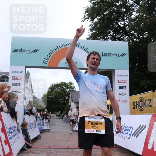 30.08.2026 - Blankeneser Heldenlauf Lena Gebhardt http://msf.ph/oto/10078166 30.08.2026 11:29:43 Ziel 2204, 2551 meine-sportfotos.de
