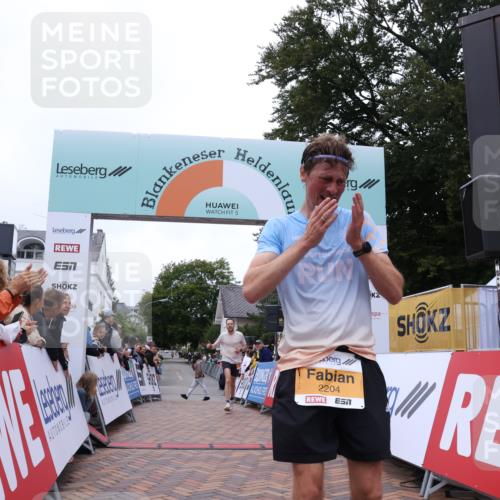 30.08.2026 - Blankeneser Heldenlauf Lena Gebhardt http://msf.ph/oto/10078167 30.08.2026 11:29:44 Ziel 2204, 2551 meine-sportfotos.de