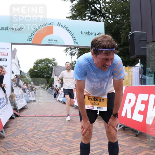 30.08.2026 - Blankeneser Heldenlauf Lena Gebhardt http://msf.ph/oto/10078168 30.08.2026 11:29:45 Ziel 2204, 2551 meine-sportfotos.de