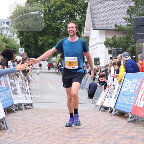 30.08.2026 - Blankeneser Heldenlauf Lena Gebhardt http://msf.ph/oto/10078179 30.08.2026 11:30:13 Ziel 2751, 2804, 2873 meine-sportfotos.de