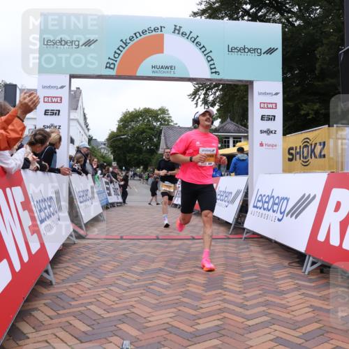 30.08.2026 - Blankeneser Heldenlauf Lena Gebhardt http://msf.ph/oto/10078193 30.08.2026 11:30:34 Ziel 2147, 2449 meine-sportfotos.de