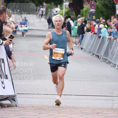 30.08.2026 - Blankeneser Heldenlauf Lena Gebhardt http://msf.ph/oto/10078204 30.08.2026 11:31:04 Ziel 2761 meine-sportfotos.de