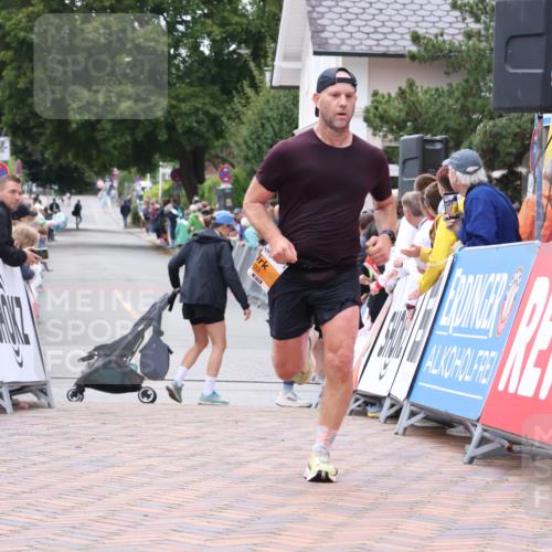 30.08.2026 - Blankeneser Heldenlauf Lena Gebhardt http://msf.ph/oto/10078221 30.08.2026 11:31:59 Ziel 2203 meine-sportfotos.de