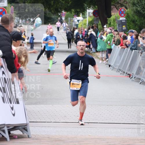 30.08.2026 - Blankeneser Heldenlauf Lena Gebhardt http://msf.ph/oto/10078225 30.08.2026 11:32:40 Ziel 2031 meine-sportfotos.de