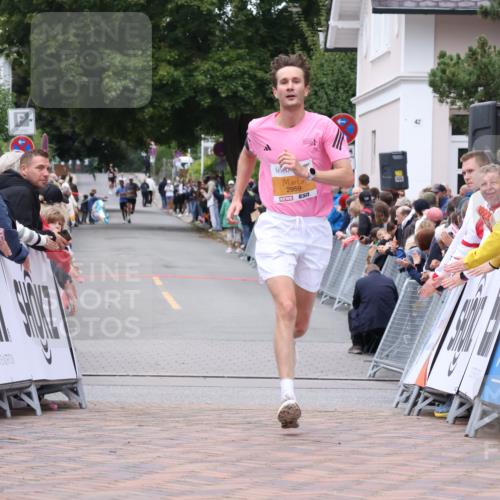30.08.2026 - Blankeneser Heldenlauf Lena Gebhardt http://msf.ph/oto/10078242 30.08.2026 11:33:15 Ziel 2959 meine-sportfotos.de