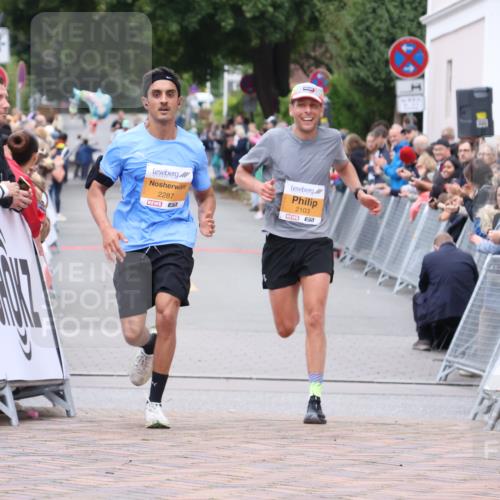30.08.2026 - Blankeneser Heldenlauf Lena Gebhardt http://msf.ph/oto/10078249 30.08.2026 11:33:32 Ziel 2103, 2287 meine-sportfotos.de