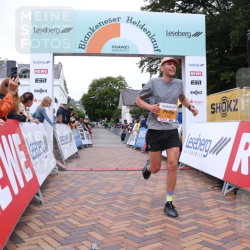 30.08.2026 - Blankeneser Heldenlauf Lena Gebhardt http://msf.ph/oto/10078256 30.08.2026 11:33:36 Ziel 2103, 2287 meine-sportfotos.de