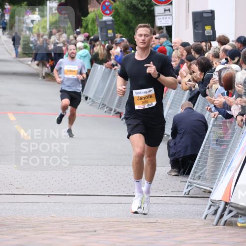 30.08.2026 - Blankeneser Heldenlauf Lena Gebhardt http://msf.ph/oto/10078264 30.08.2026 11:33:54 Ziel 2497 meine-sportfotos.de
