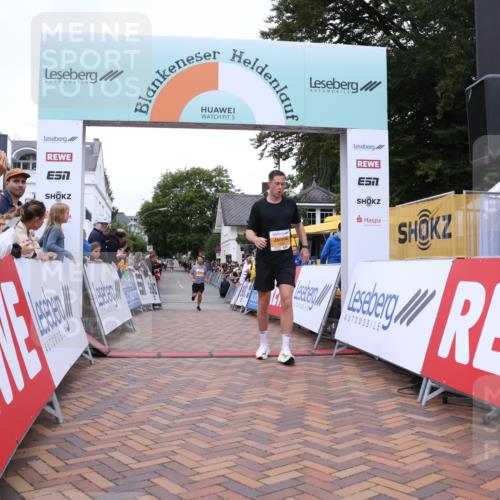30.08.2026 - Blankeneser Heldenlauf Lena Gebhardt http://msf.ph/oto/10078267 30.08.2026 11:33:59 Ziel 2215, 2609 meine-sportfotos.de